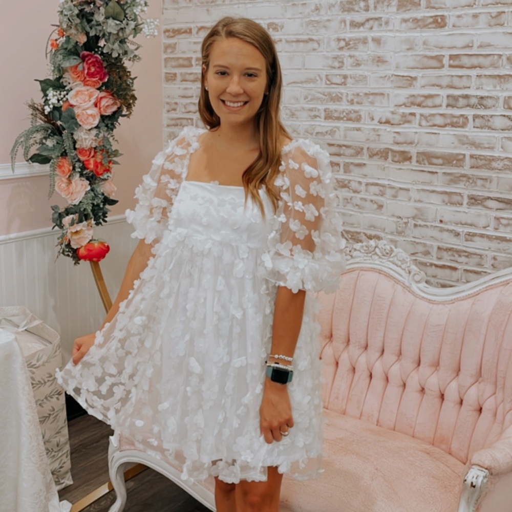 Lueen Nicole puff flower dress